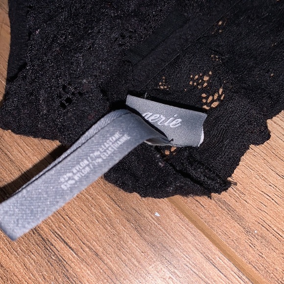 Black Lacey Cross Back Bralette - Picture 3 of 3